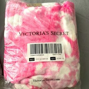 Victoria’s Secret towel wrap! Brand new in packaging